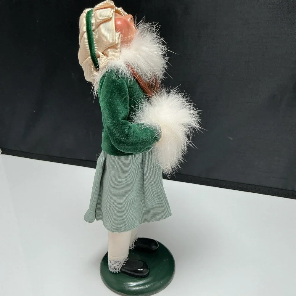 Byers Choice Caroler 1993 Limited Edition 38/100 Girl Faux Fur Muff Vintage